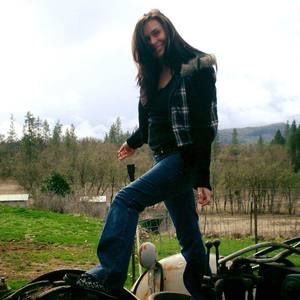 Meet your Posher, Stephanie